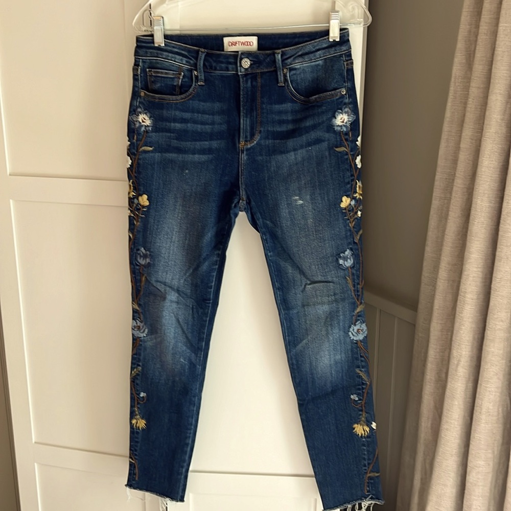 Driftwood brand jeans size 28